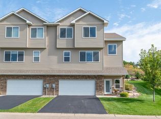 18586 Jonesboro Ct, Lakeville, MN 55044