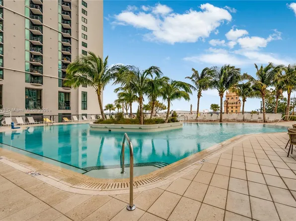 601 NE 1st Ave, Miami, FL