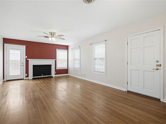 4th image of 3612 Lawnview St