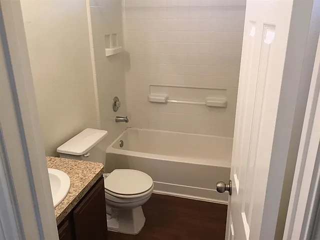 22371 Queenbury Hills Dr — Photo 9
