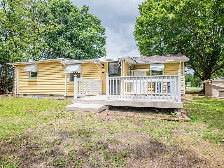 407 Conwell Rd — Photo 18