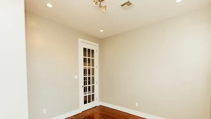 Rented by Nooklyn NYC LLC | media 8