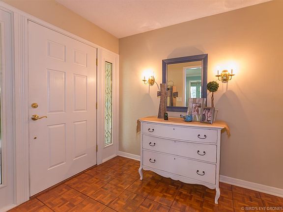 3rd image of 1013 Montcalm St