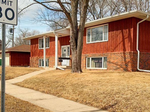 513 13th St E Unit 3