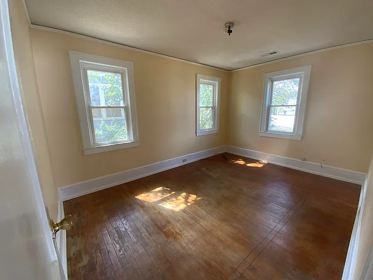 65 Highland Ave — Photo 5