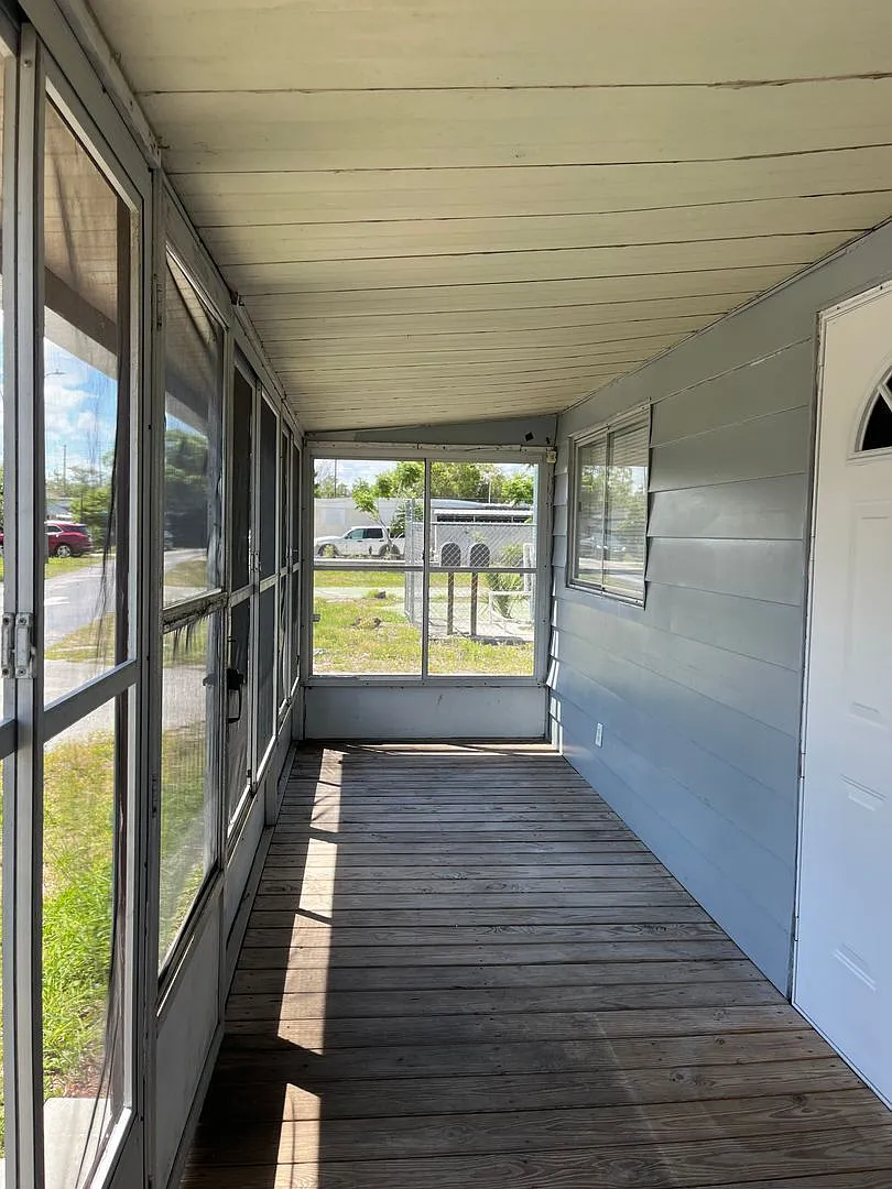 1 bed, 1.0 bath, 576 sqft, $899 — Photo 3