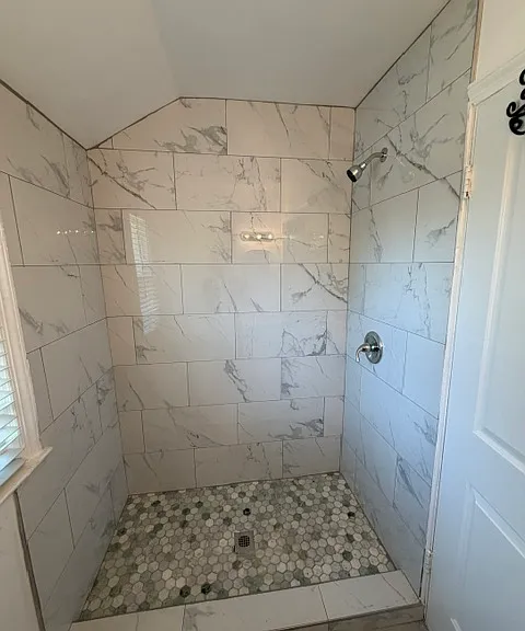 639 Emerson St NE — Photo 23