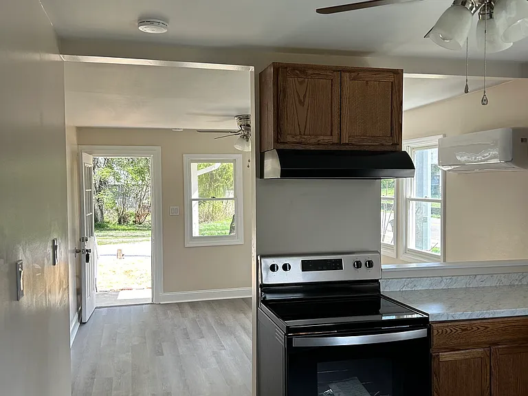 2913 Brooks Ave — Photo 18
