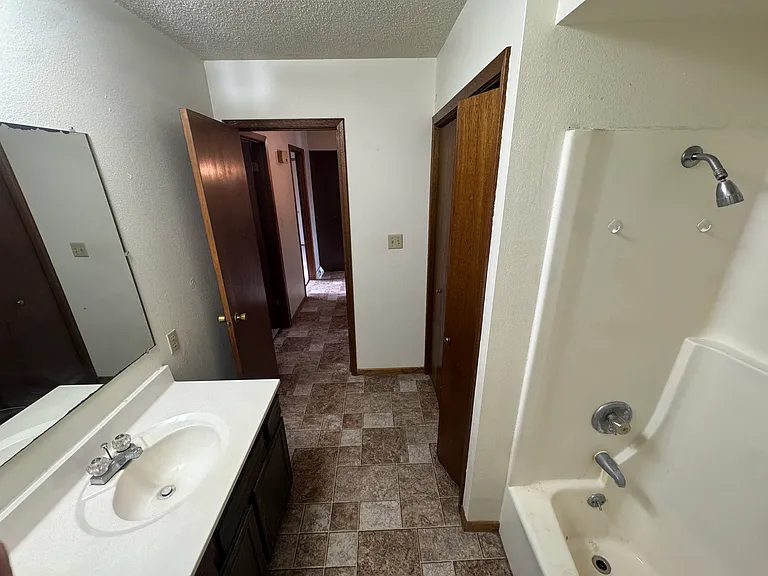 213 7th St NE #3 — Photo 14