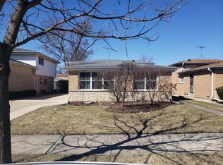 9526 Lavergne Ave, Skokie, IL 60077