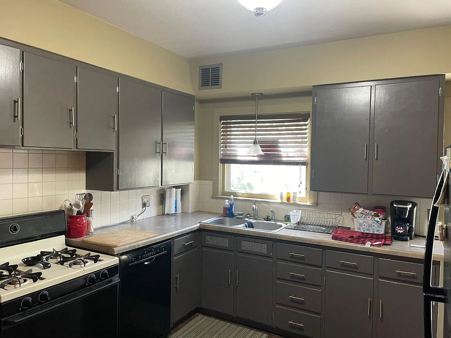 745 Forest St — Photo 3