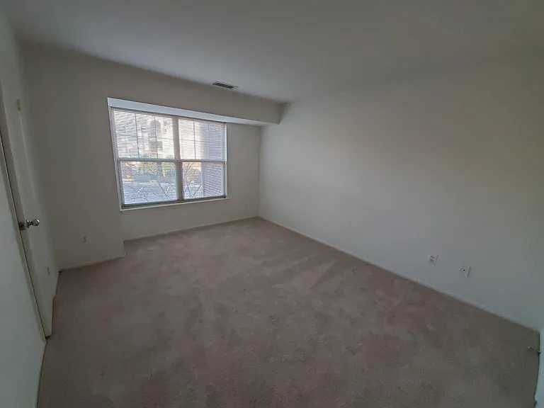 1781 Jonathan Way — Photo 5
