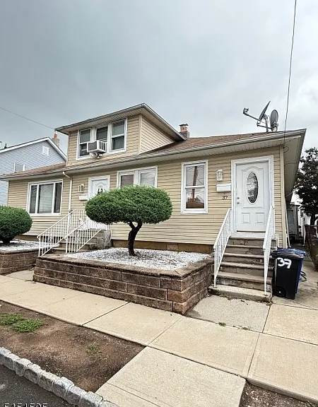 35 Ralph St — Photo 1
