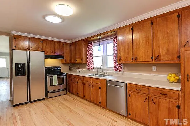 3409 Tryon Rd — Photo 14
