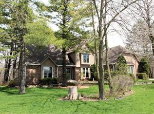 N72W26946 White Pine Dr, Lisbon, WI 53089
