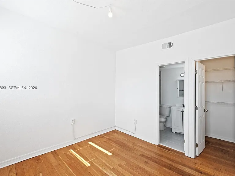 1027 Pennsylvania Ave #306 — Photo 16