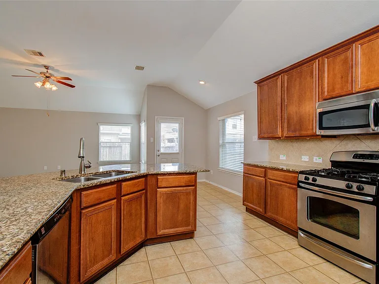 5003 Riverbridge Ct — Photo 5