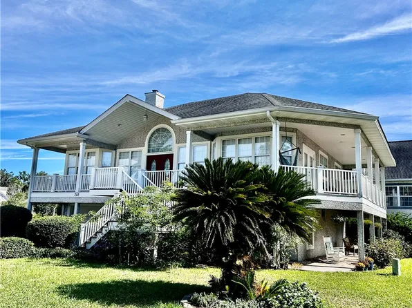 702 Cedar St, Saint Simons Island, GA 31522