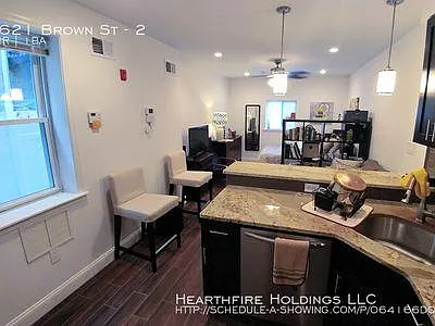 1621 Brown St #2 — Photo 12