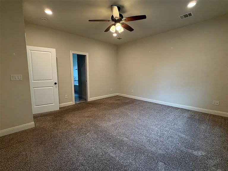 206 Fairway Cir — Photo 9