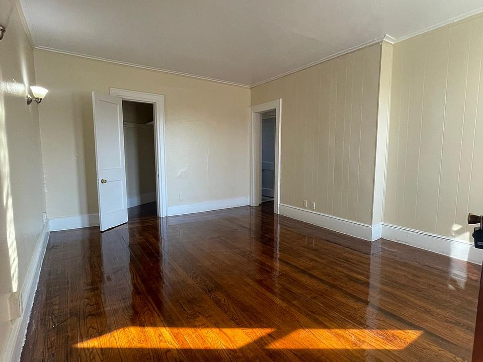 1st image of 703 Howard Ave #422