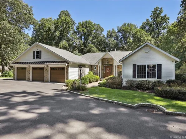 11C Vale Road, Brookfield, CT 06804
