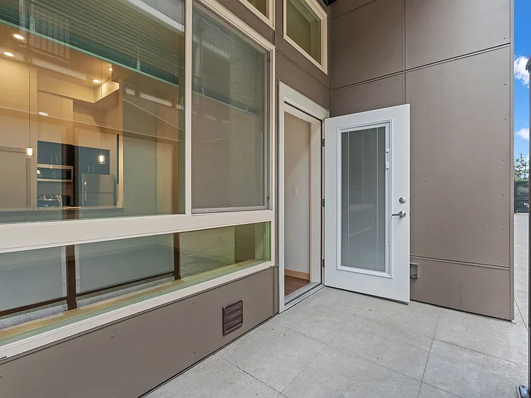 Bridgeview — Photo 14