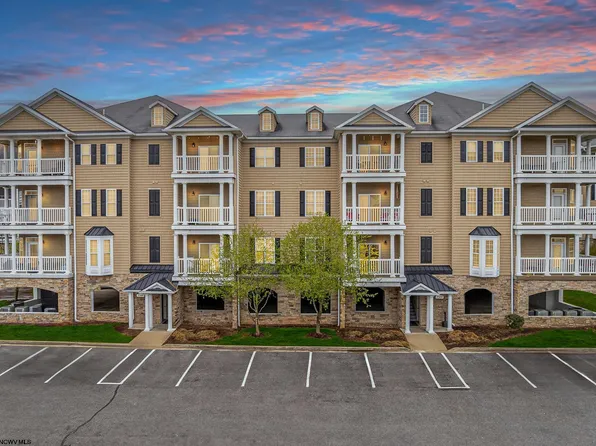 2511 Suncrest Vlg, Morgantown, WV 26505