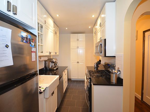 2nd image of 75-40 Austin St APT 1GL