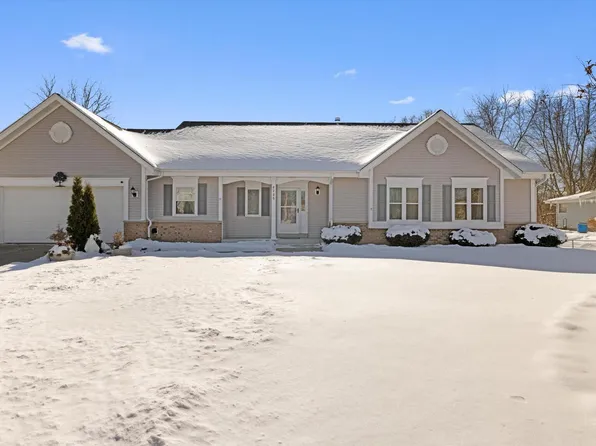 8205 West Drexel AVENUE, Franklin, WI 53132
