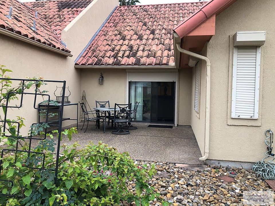 1st image of 26 Kansas River Dr #8