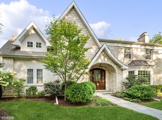 2040 Chestnut Ave, Wilmette, IL 60091