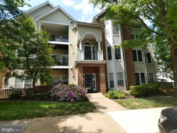 4137 Fountainside Ln Unit 103, Fairfax, VA 22030