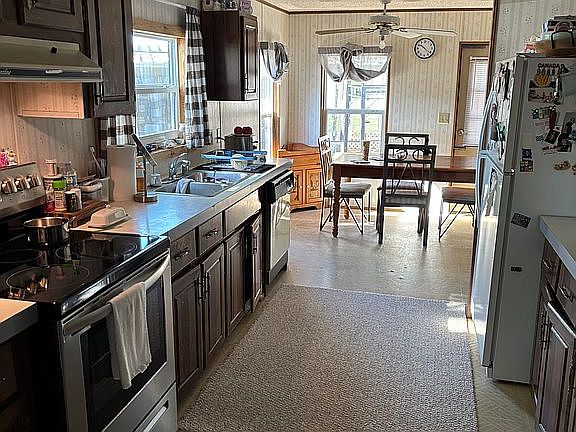 5th image of 2770 Tropical Lake Dr