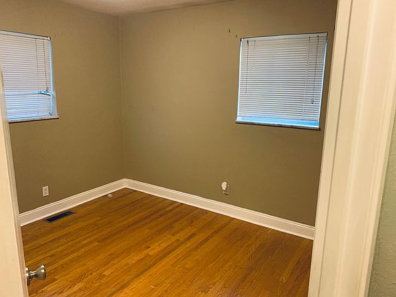 3rd image of 7247 Maeze Ct