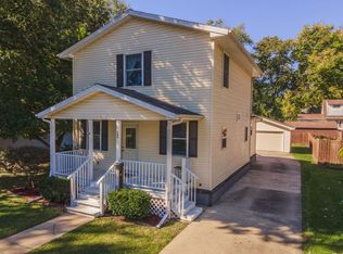 703 N Walnut St, Normal, IL 61761