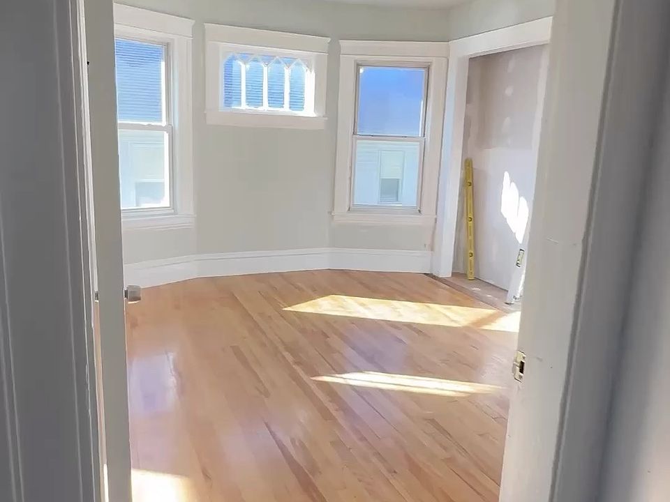 2nd image of 104 Sterling St #3