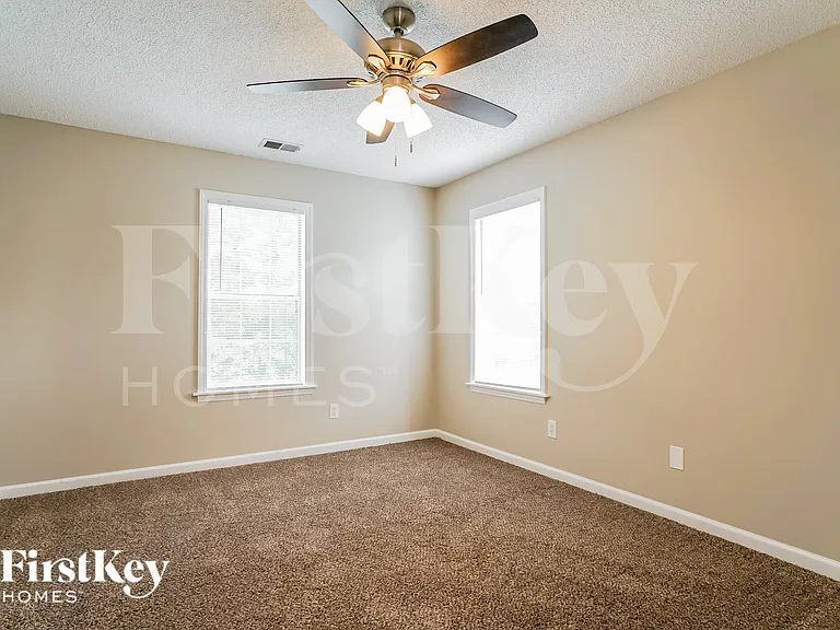 408 Indian Hill Rd — Photo 9