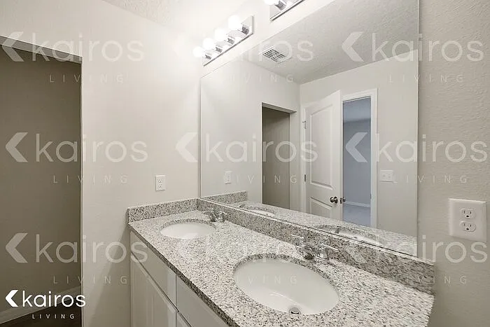 8755 N Nobleton Way — Photo 17