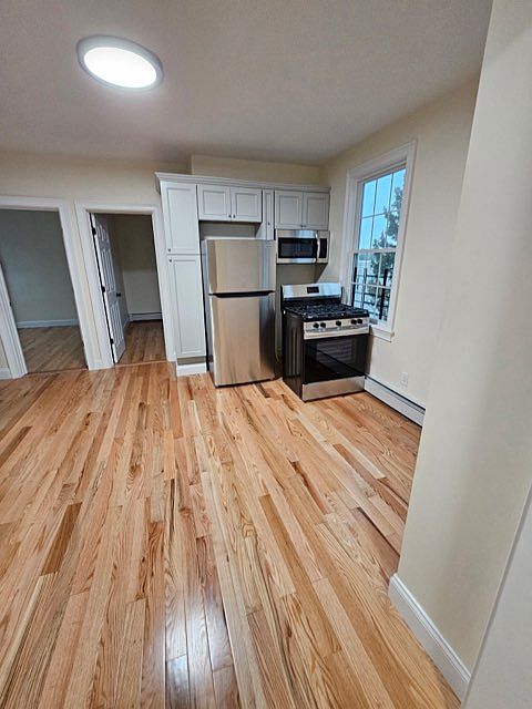1st image of 38 Roosevelt St Floor 2
