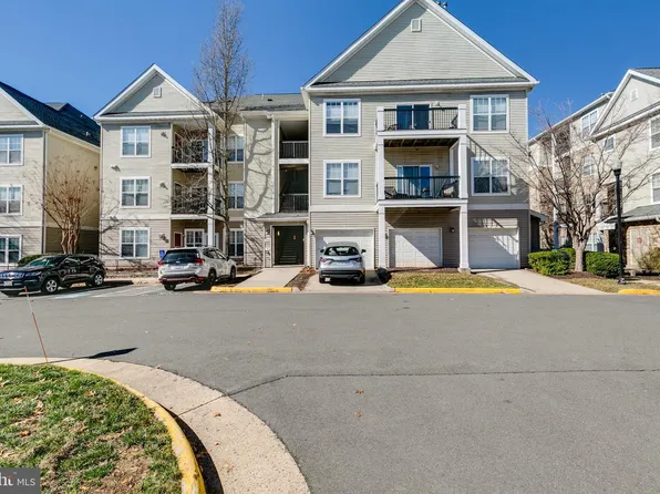 5124 Brittney Elyse Cir APT C, Centreville, VA 20120
