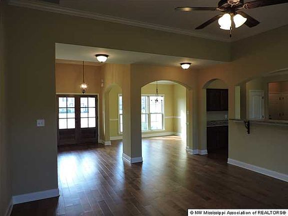 4th image of 5168 Mary Ln N