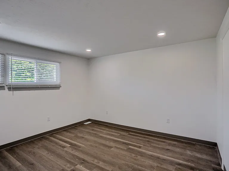 124 Kathleen Dr #2 — Photo 26