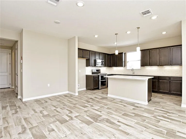 109 Harborside Dr #101 — Photo 9