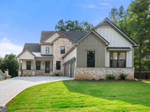 5676 Meadow View Dr, Jefferson, GA 30549