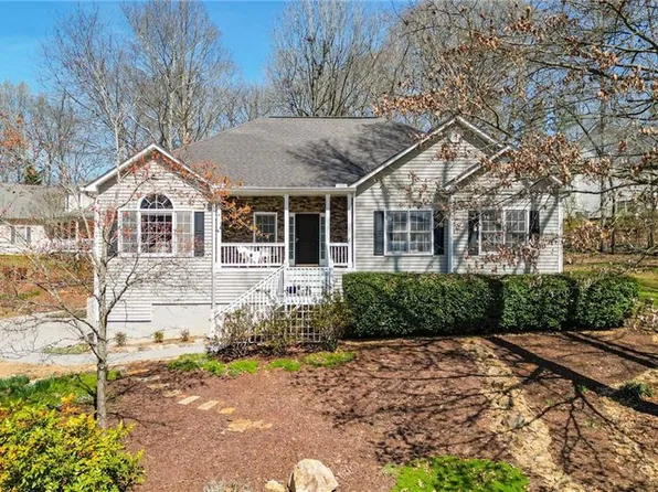 60 Woodland Bridge Dr, Adairsville, GA 30103