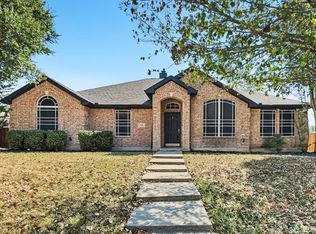 128 Annette St, Lancaster, TX 75146