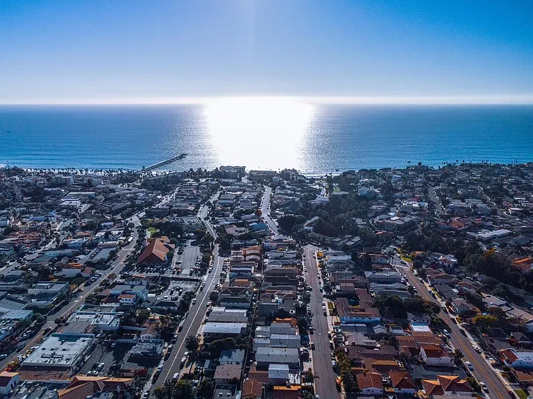 147 Avenida Serra — Photo 10