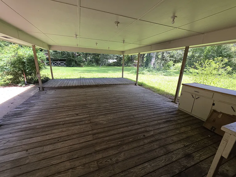 2409 N Day Dr — Photo 15