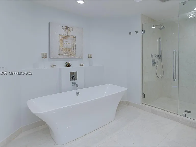 17111 Biscayne Blvd #505 — Photo 9